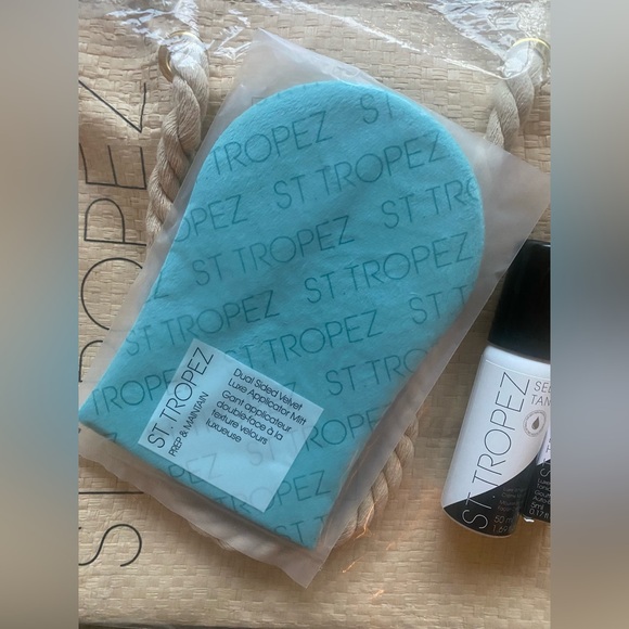 New! St. Tropez 4 piece Bundle - Bag, Tanning Mitten, Self Tan & Tan Drops - Picture 5 of 7